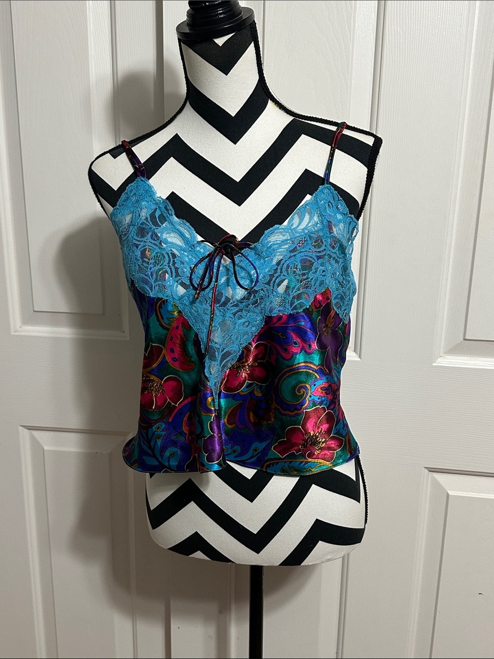 Victorias Secret Vintage Blue Lace Trim Floral Satin Cami Cropped Tank Top